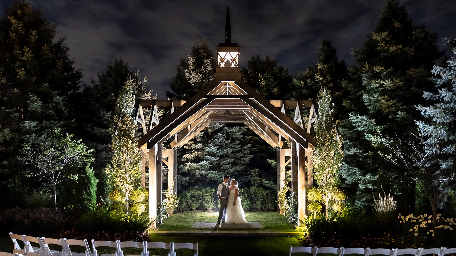 The Farmhouse - Plainfield Wedding Venue